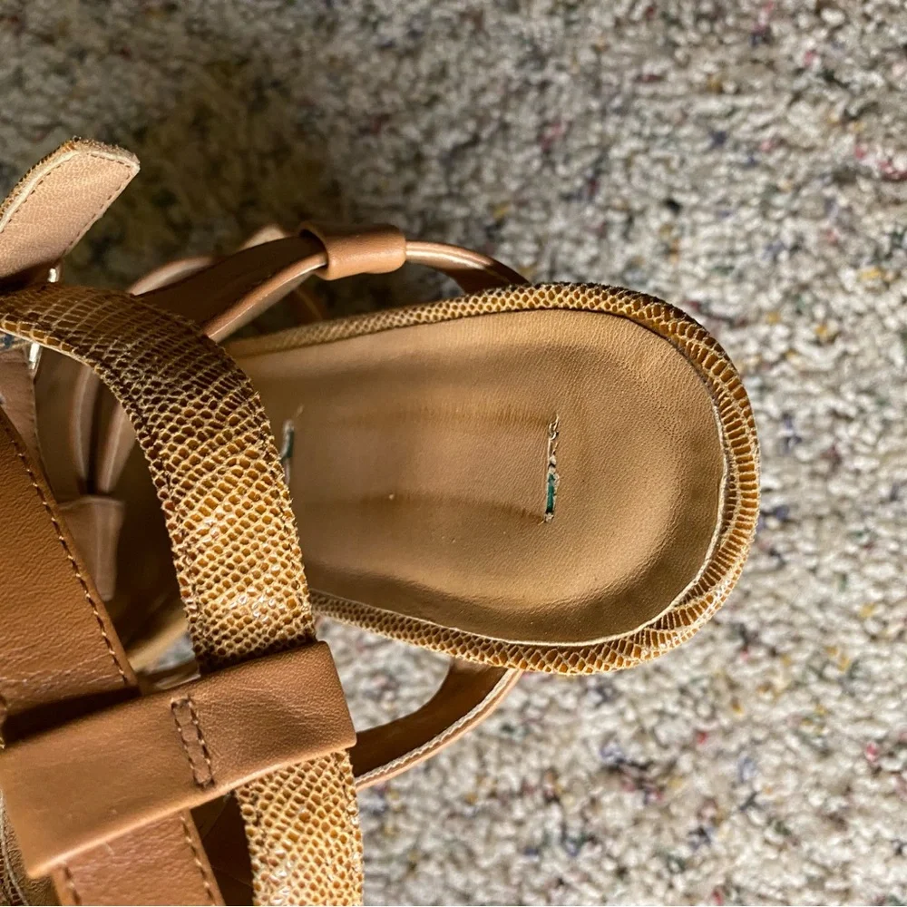 Ann Taylor Camel Brown Leather Strappy Open Toe Sandal Wedges